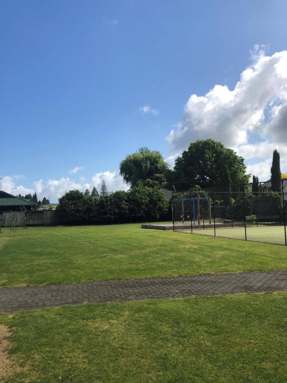 Bethlehem Motor Inn And Conference Centre Tauranga Bagian luar foto