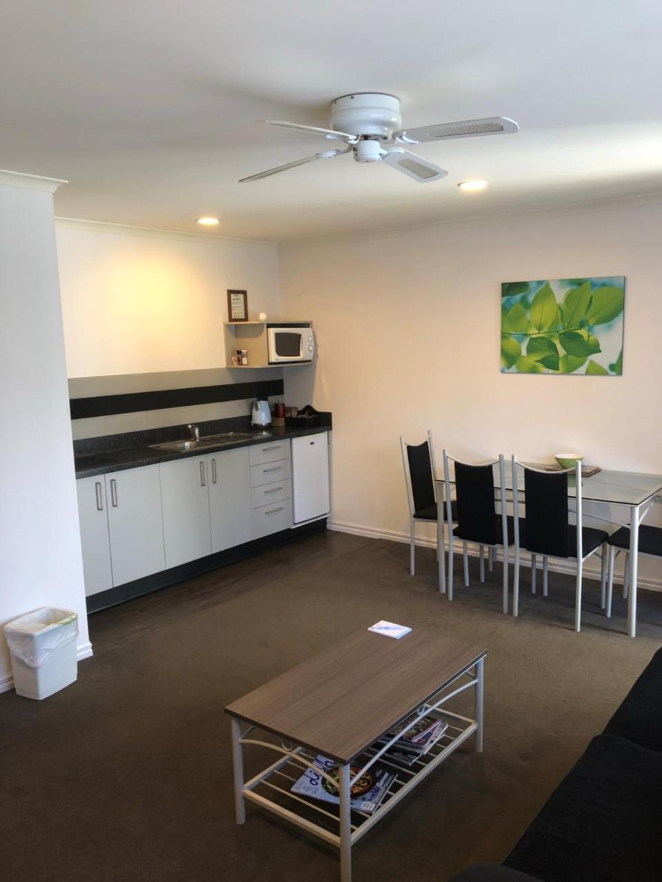 Bethlehem Motor Inn And Conference Centre Tauranga Bagian luar foto